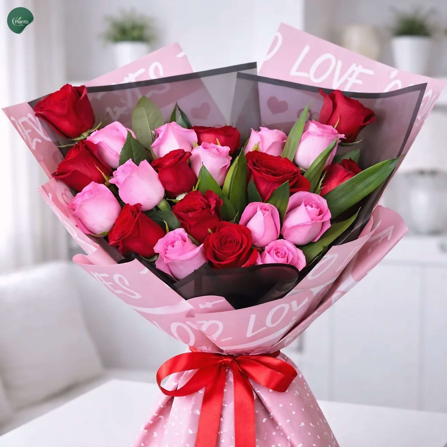 Romantic fresh flower arrangement for anniversary UAE