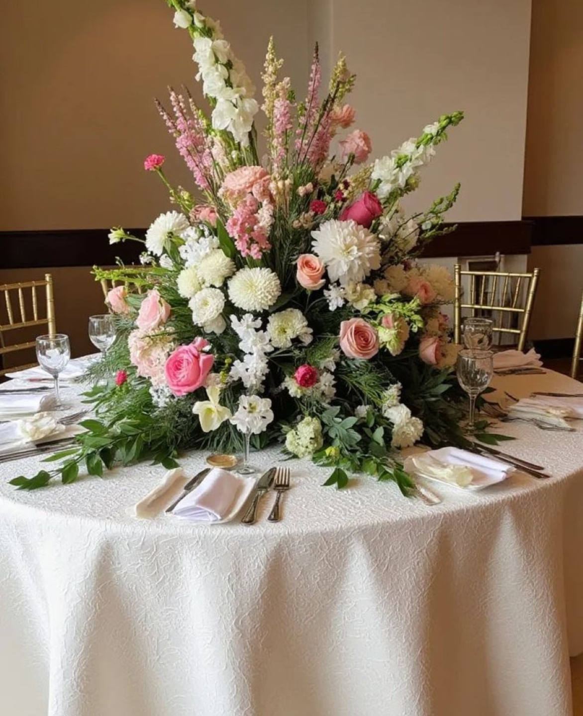 Coloring Table Flowers Online